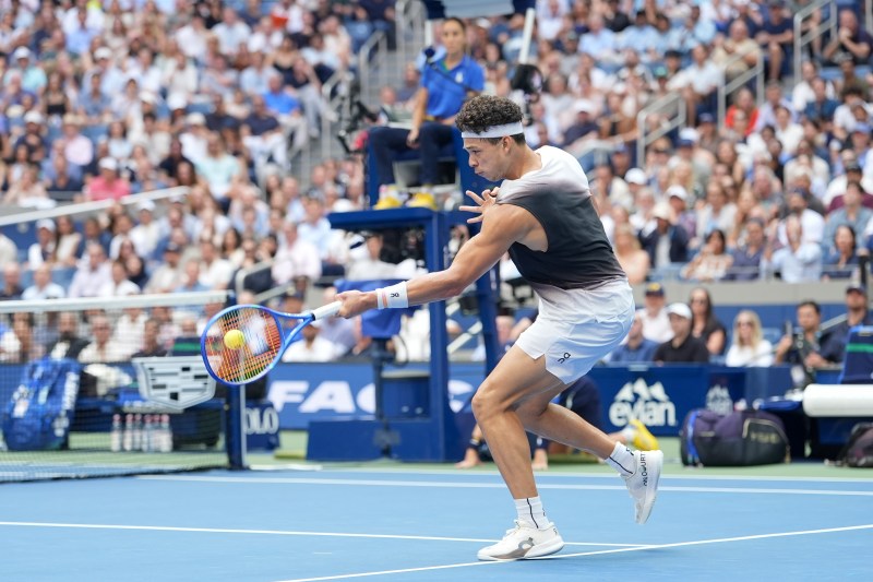 NEW YORK, NEW YORK - SEPTEMBER 13: Ben Shelton hits a forehand against Alexander Zverev during a Men's Singles championship match on Day Fifteen of the 2026 US Open at USTA Billie Jean King National Tennis Center on Sunday, September 13, 2026 in Flushing, NY. (Photo by Darren Carroll/USTA via Getty Images)